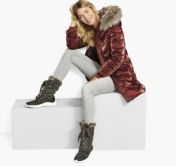 Reversible Faux-Fur Poncho - 04501799 9 Reversible Faux-Fur Poncho - 04501799 -JOHNSTON MURPHY Shop 451799 master 4